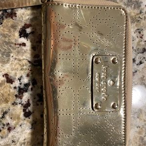 Kate spade wristlet wallet